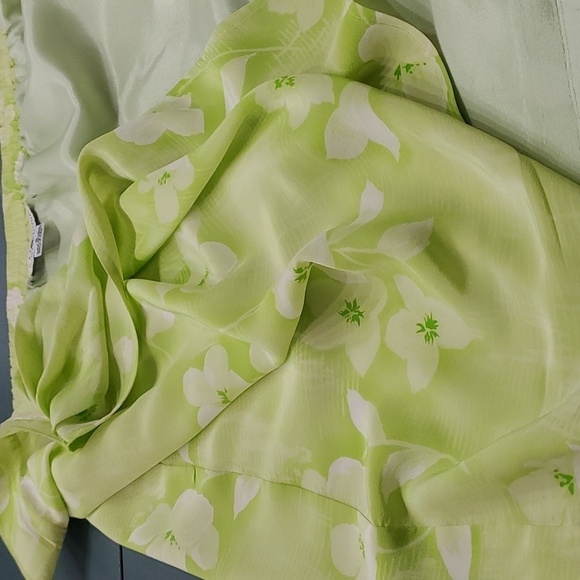 Saks fifth Ave Real Clothes, 100% silk Wrap skirt beautiful green. med. Y2k - Picture 8 of 11